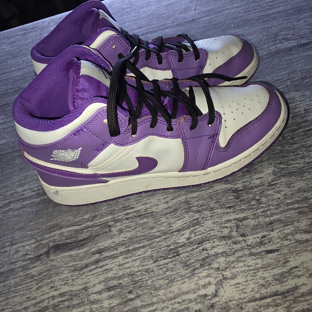 Jordan 1 Mid Purple Venom White  Kids Sneakers DQ8423-511 Size‎ 5Y